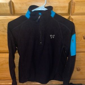 Black dog sweatshirt